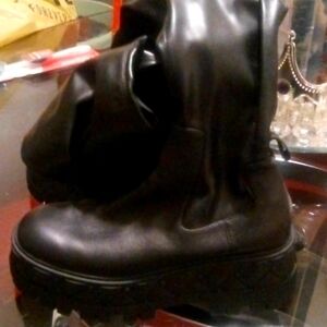 Kurt Geiger women's boots, 6, Black